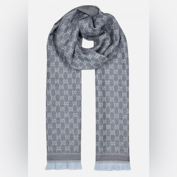 GUCCI REVERSIBLE SCARF. NWT - Picture 1 of 13